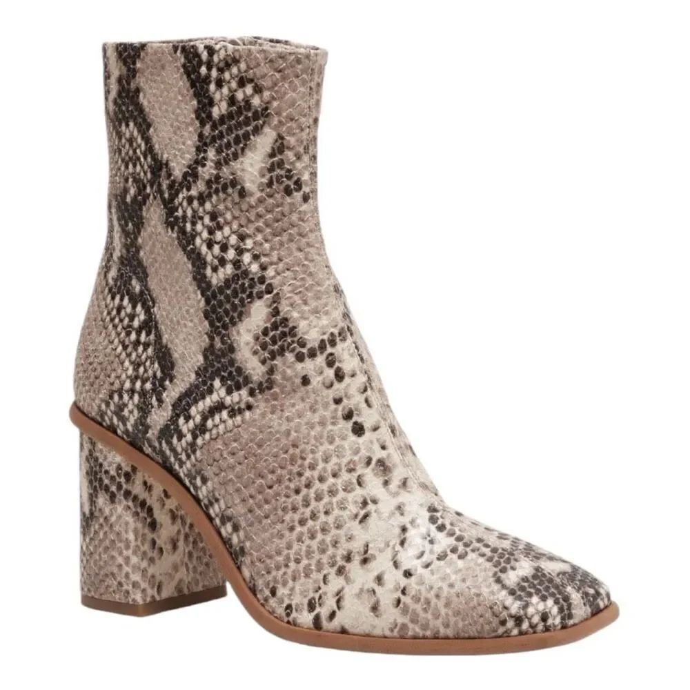 Free People Sienna ankle leather boots in moonlight snake print size 8 NWB